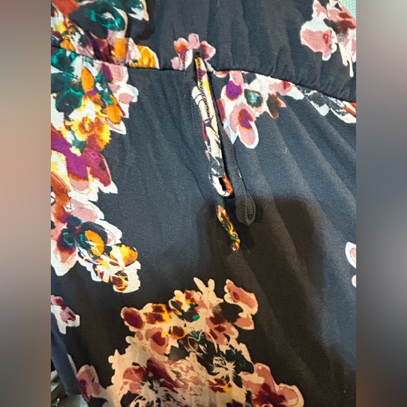 Floral Black sleeveless Maxi Dress/cinch waist Size Large thicker material - Picture 3 of 3